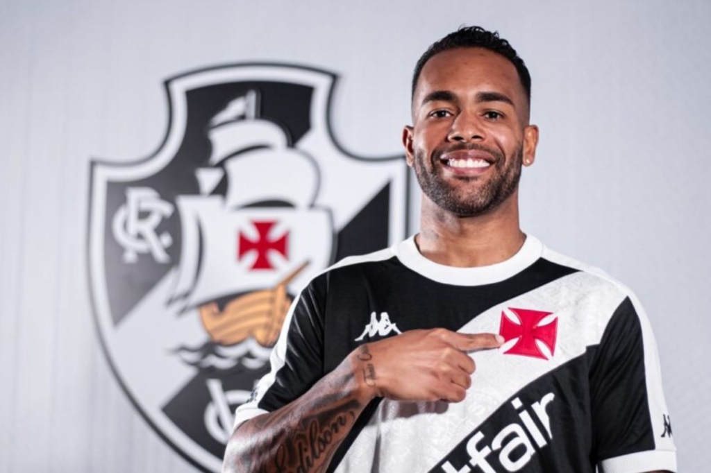Saiba porque Alex Teixeira escolheu usar a camisa 90 em seu retorno ao Vasco