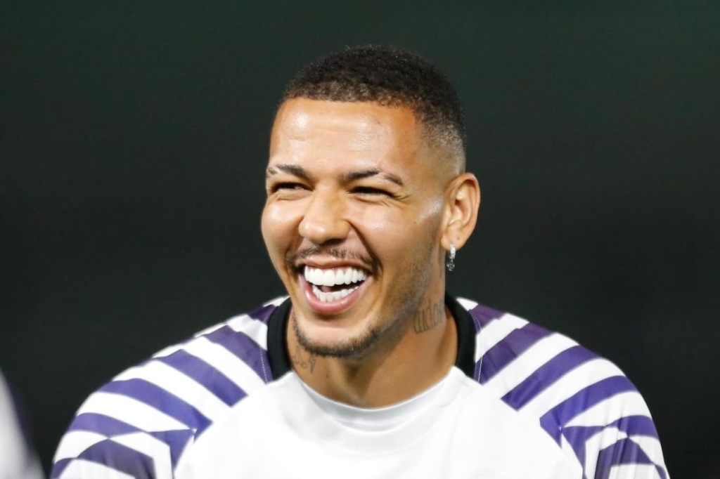 Vasco aguarda pagamento para liberar Clayton Silva por empréstimo para clube de Portugal