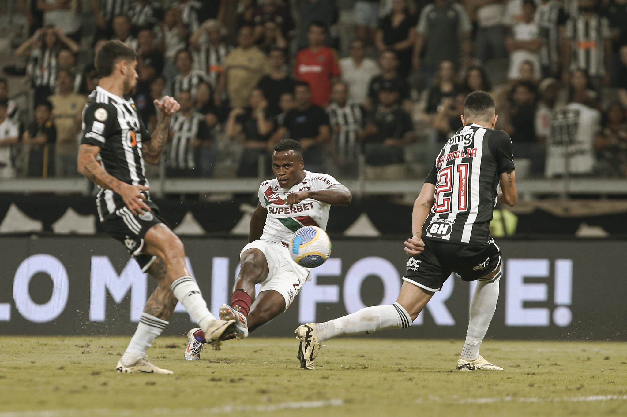 Fluminense venceu o Atlético-MG