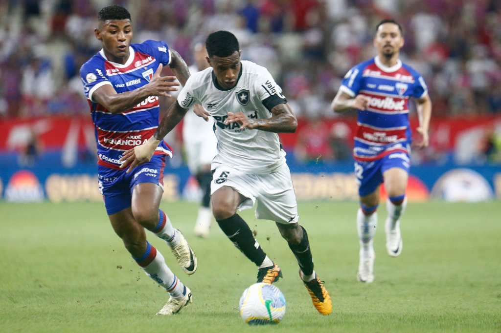 Botafogo x Fortaleza: onde assistir, escalações, desfalques, arbitragem e ODDS