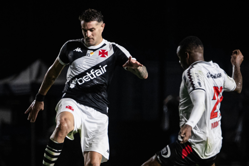Vitória x Vasco: onde assistir, escalações, desfalques, arbitragem e ODDS