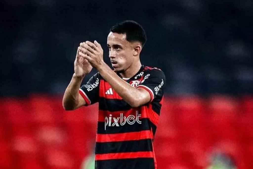 Vitória analisa o empréstimo de Matheus Gonçalves, do Flamengo