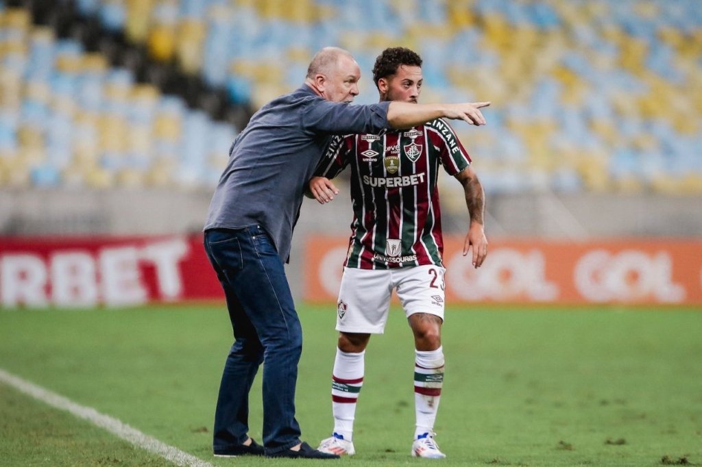 Internacional faz sondagem pelo lateral-direito Guga, do Fluminense
