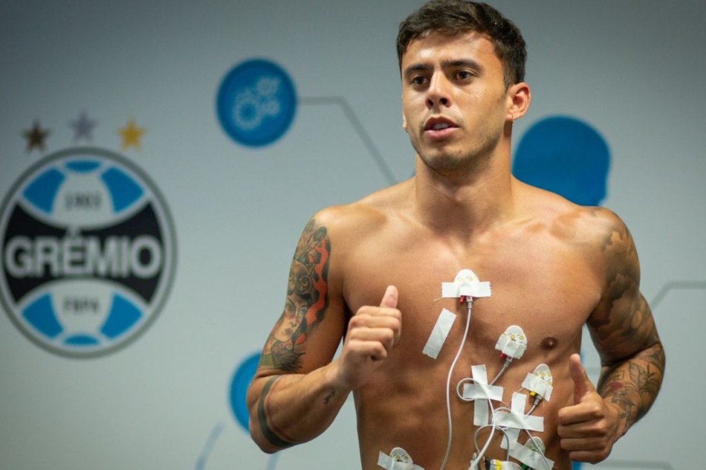 Clube uruguaio faz sondagem por Felipe Carballo, do Grêmio