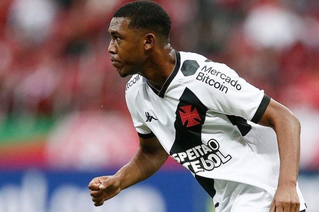 Rayan recusa proposta da Bélgica e segue no Vasco