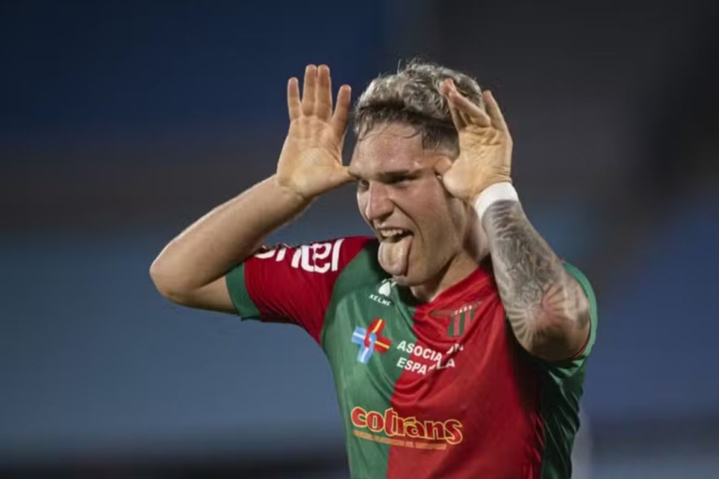 Emiliano Gómez bate o pé recusa jogar no Independiente e pode virar reforço do Fluminense