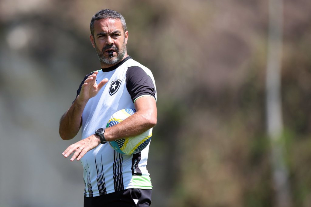 Artur Jorge é o treinador do Botafogo
