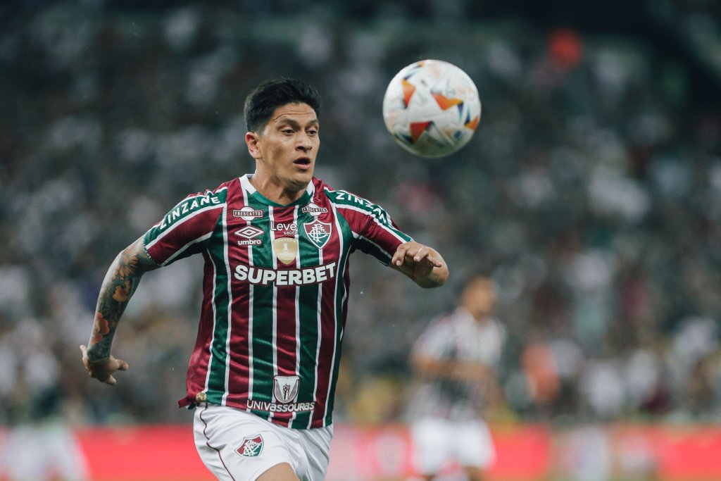 Germán Cano pode ser barrado na final.