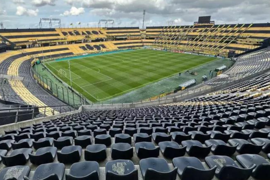 Flamengo está atento aos torcedores do Peñarol que compraram ingressos para o setor do rubro-negro
