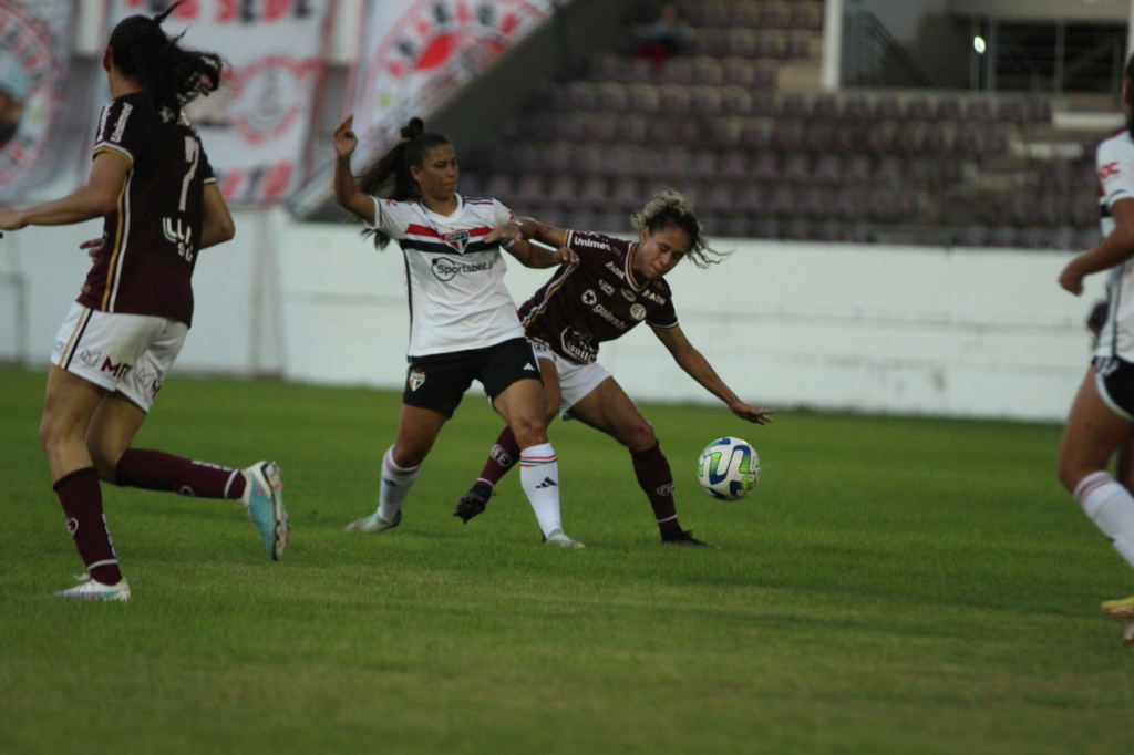 São Paulo x Ferroviária: onde assistir, escalações, desfalques, arbitragem e ODDS