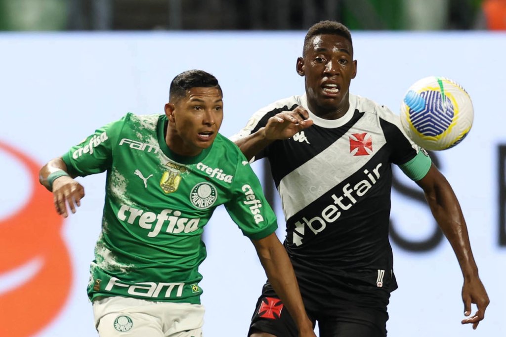 Vasco e Palmeiras se enfrentam no Estádio Mané Garrincha, pela 27ª rodada do Campeonato Brasileiro