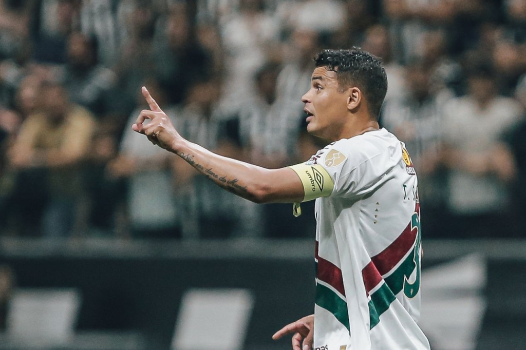 Escalação do Fluminense: Antônio Carlos, Marcelo e Germán Cano podem ser as novidades contra o Atlético-GO