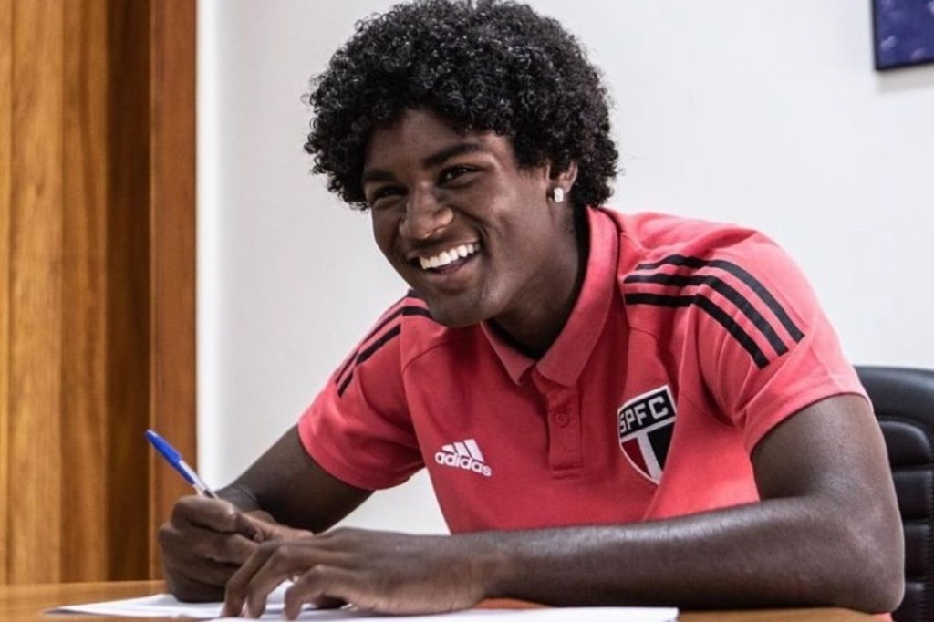 Com multa rescisória milionária, joia do São Paulo entra no radar do Bayer Leverkusen