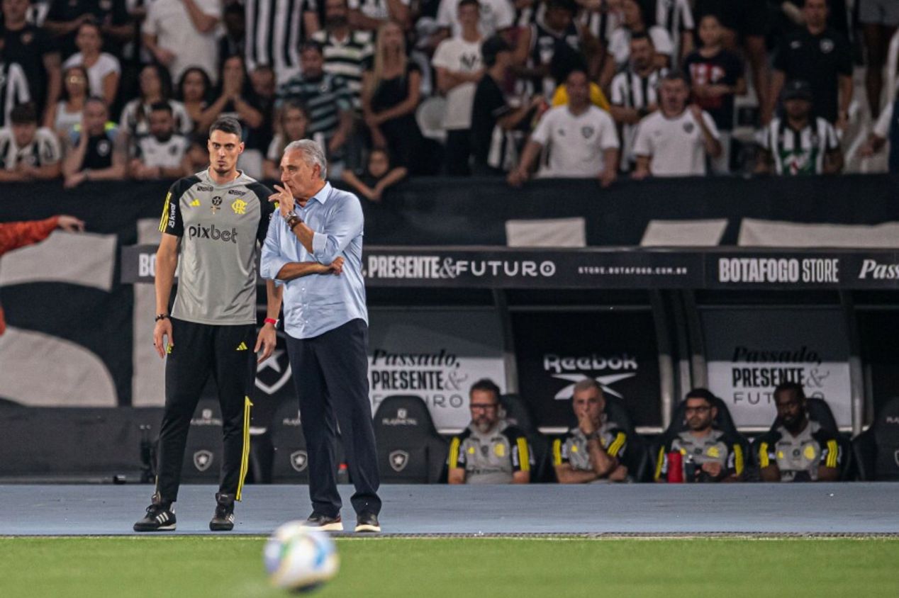 Diretoria dá voto de confiança, e Tite comandará Flamengo contra o Athletico