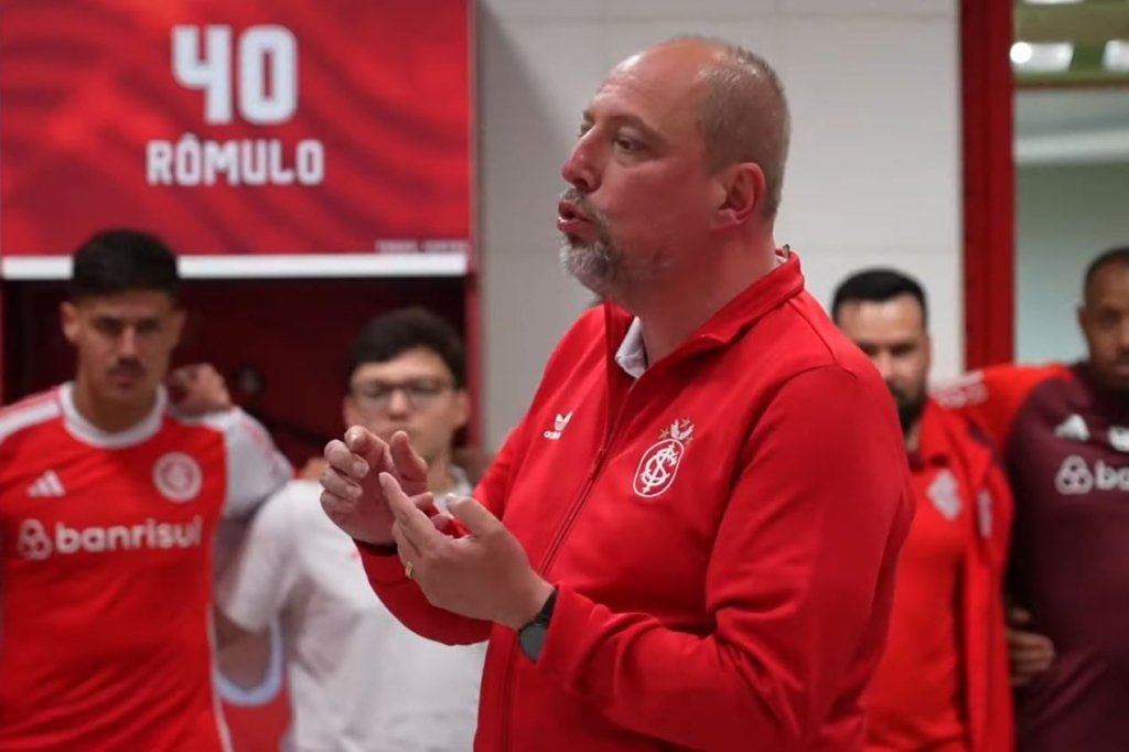 Alessandro Barcellos, presidente, do Internacional, espera economizar R$ 1,3 mi em salários com quatro saídas no fim do ano