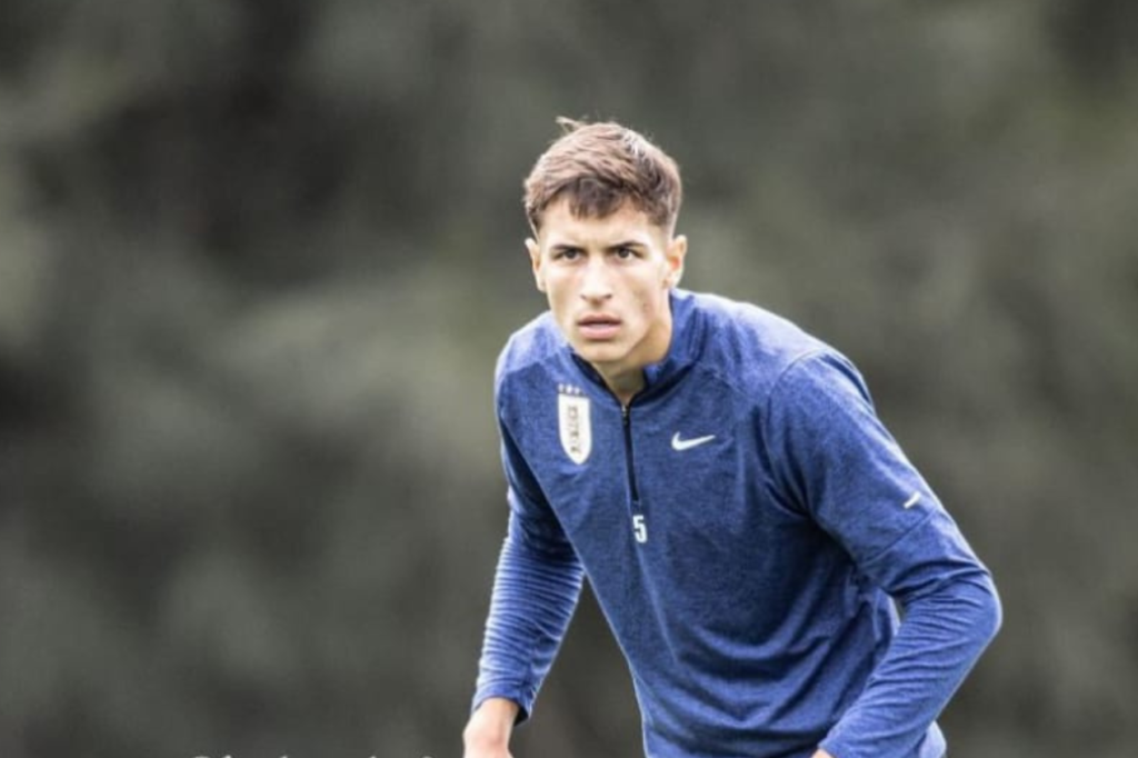 Facundo Bernal está com a seleção do Uruguai