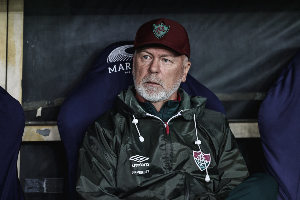 Mario Bittencourt confirma Mano Menezes para 2025