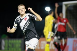 Maxime Dominguez marcou um dos gols do Vasco no empate em 2 a 2 com o Atlético-GO