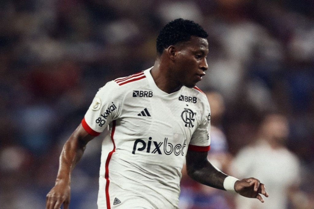 Gonzalo Plata pode ser relacionado para jogo contra o Corinthians