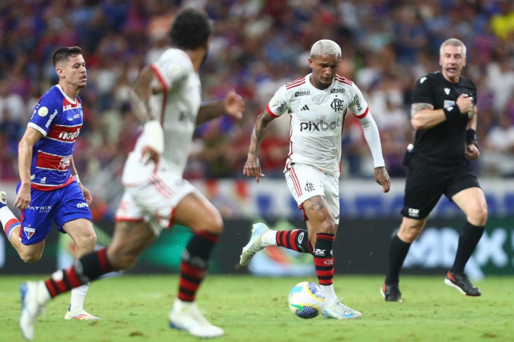 Flamengo planeja manter Wesley apesar do interesse do Barcelona