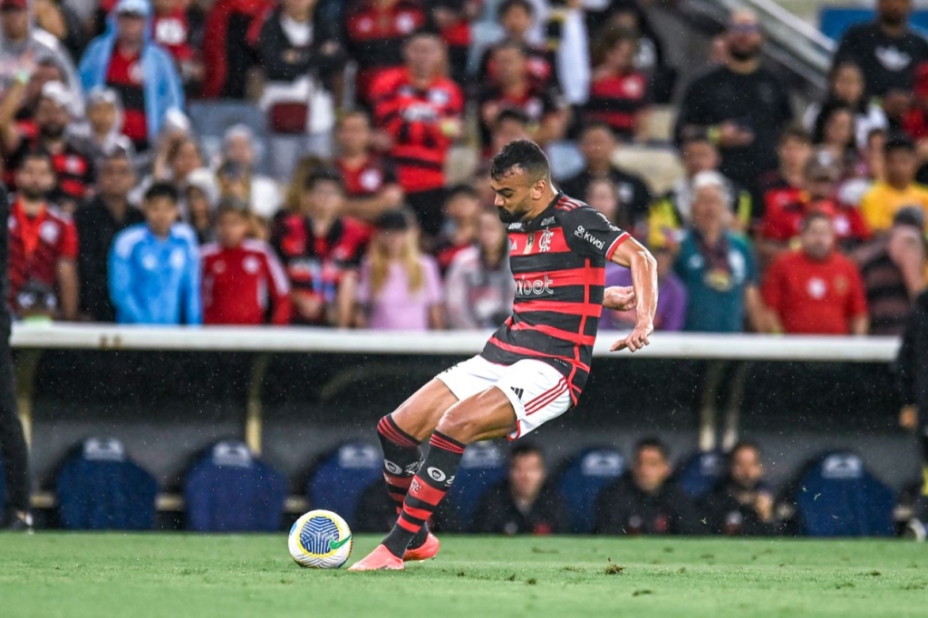 Rennes não é prioridade, mas sondagem agrada ao Flamengo e a Fabrício Bruno
