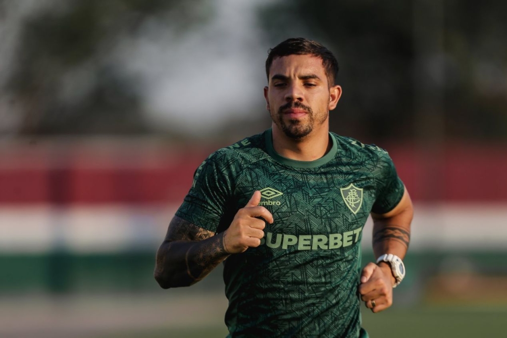 Fluminense ainda busca um destino para David Terans, ao fim da temporada