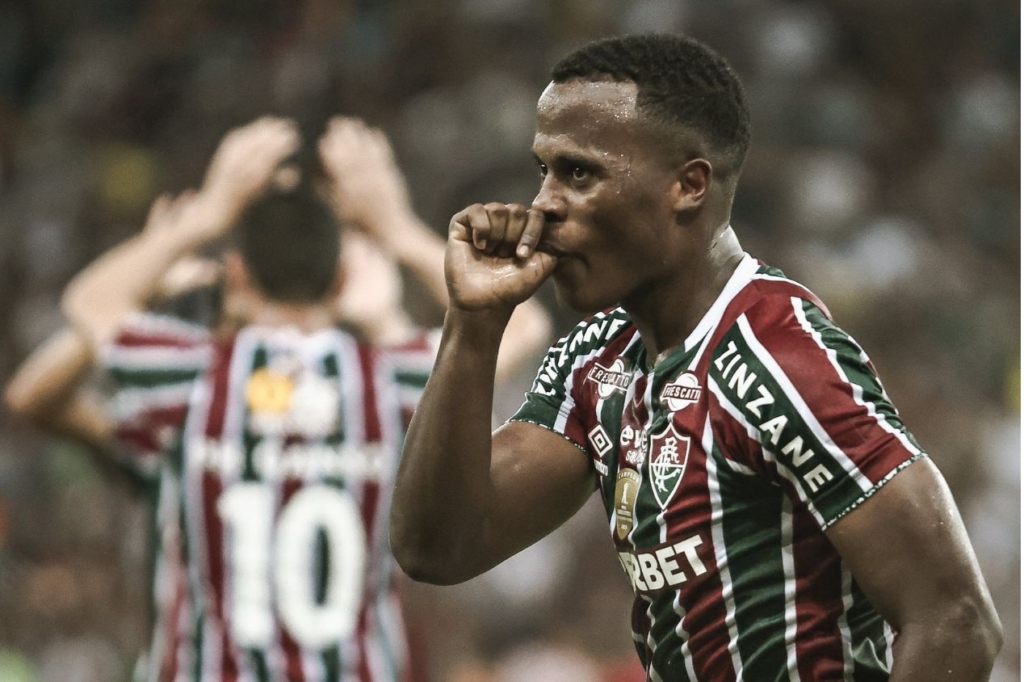 Estafe nega ter recebido contato do Cruzeiro por Jhon Arias, do Fluminense