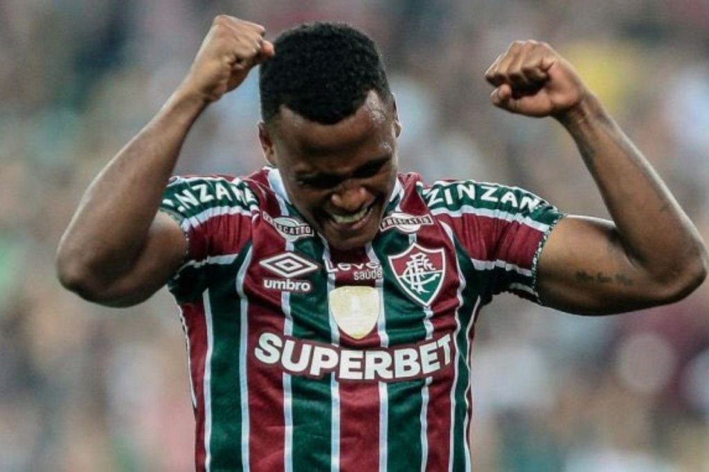 Jhon Arias renovou contrato com o Fluminense até dezembro de 2028
