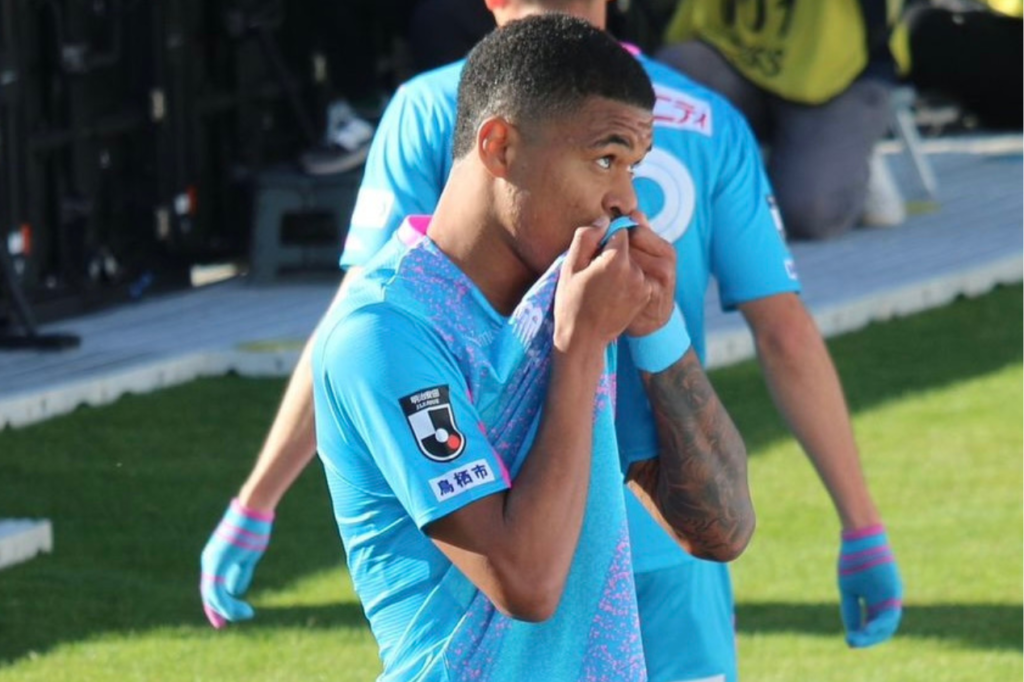 Ex-Bahia é destaque do futebol japonês