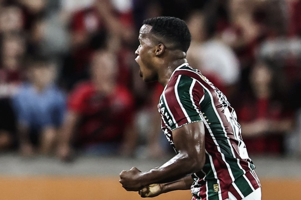 Jhon Arias teve atuação destacada no empate do Fluminense por 1 a 1 com o Athletico pelo Brasileirão