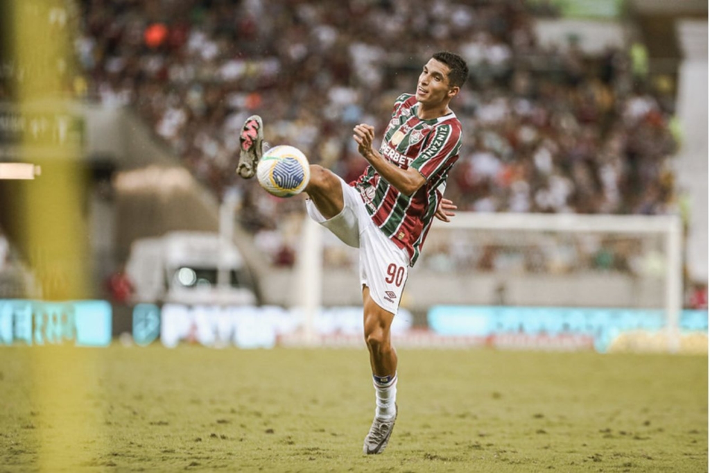 Fluminense vence o Cuiabá, mas segue com risco de rebaixamento no Brasileirão