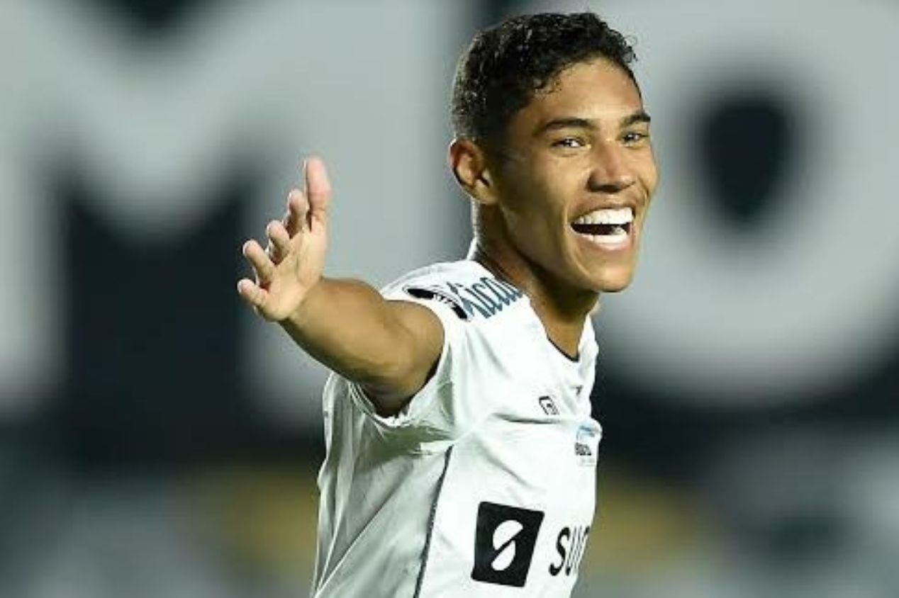 Farense tenta contratar Vinicius Balieiro, do Santos, por empréstimo; saiba detalhes