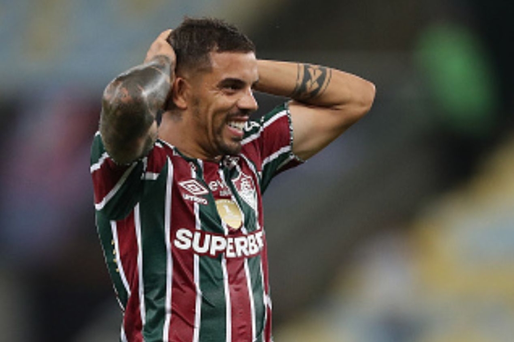 David Terans pede para sair e deve ser negociado pelo Fluminense