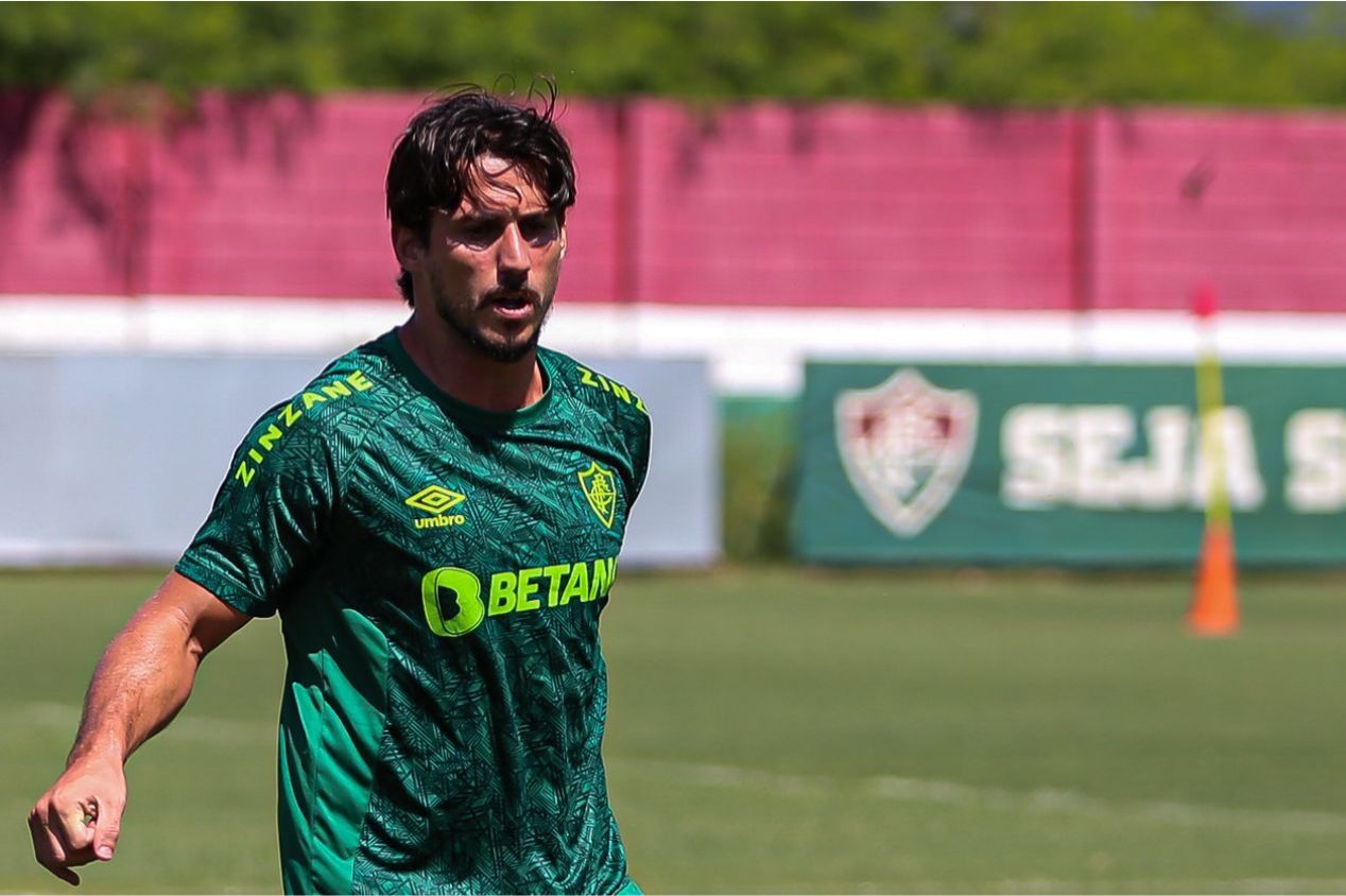 Gabriel Pires rescinde amigavelmente contrato com o Fluminense e acerta com Panserraikos, da Grécia