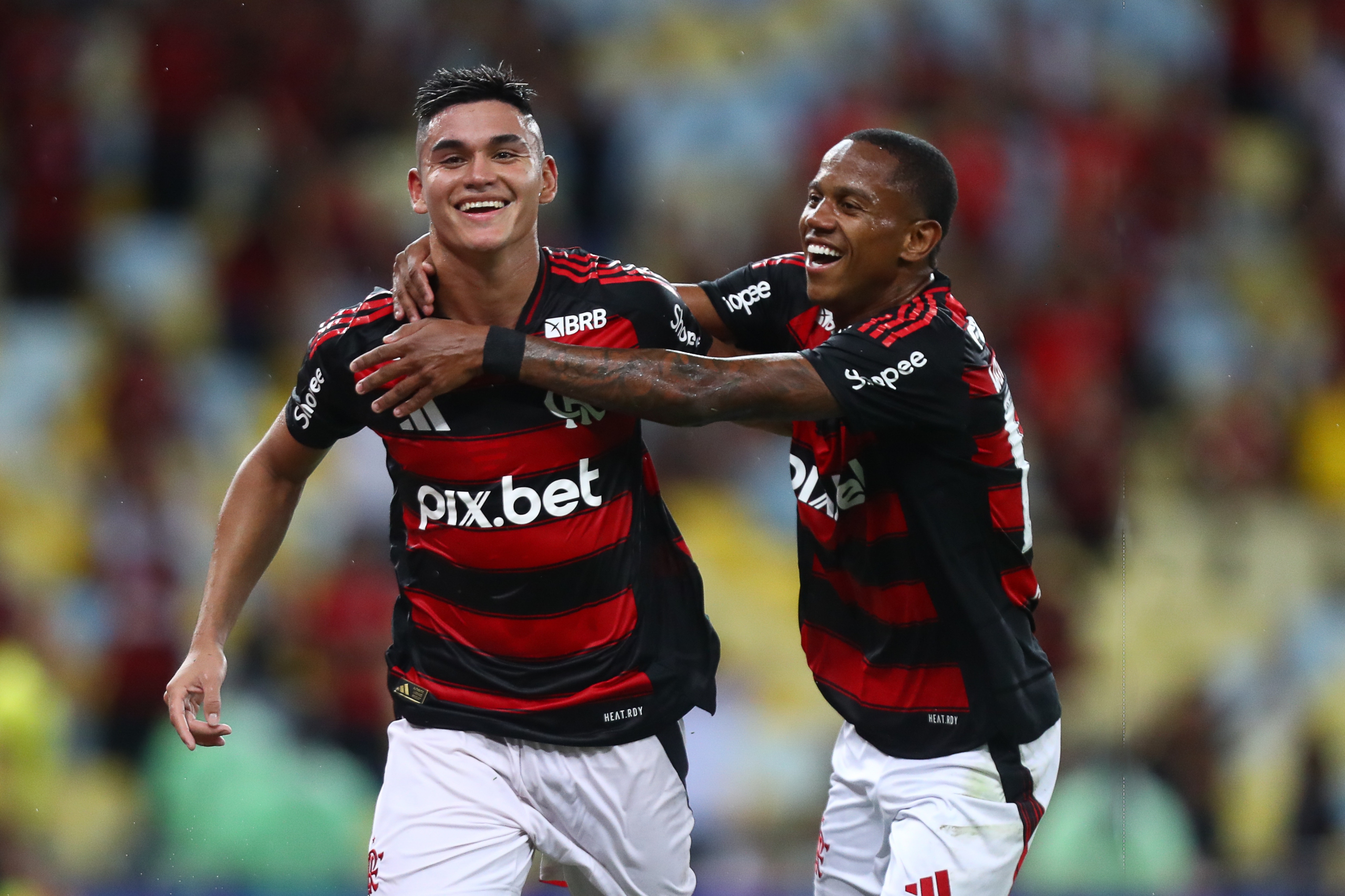 Alcaraz marcou o segundo gol contra o Sampaio Corrêa