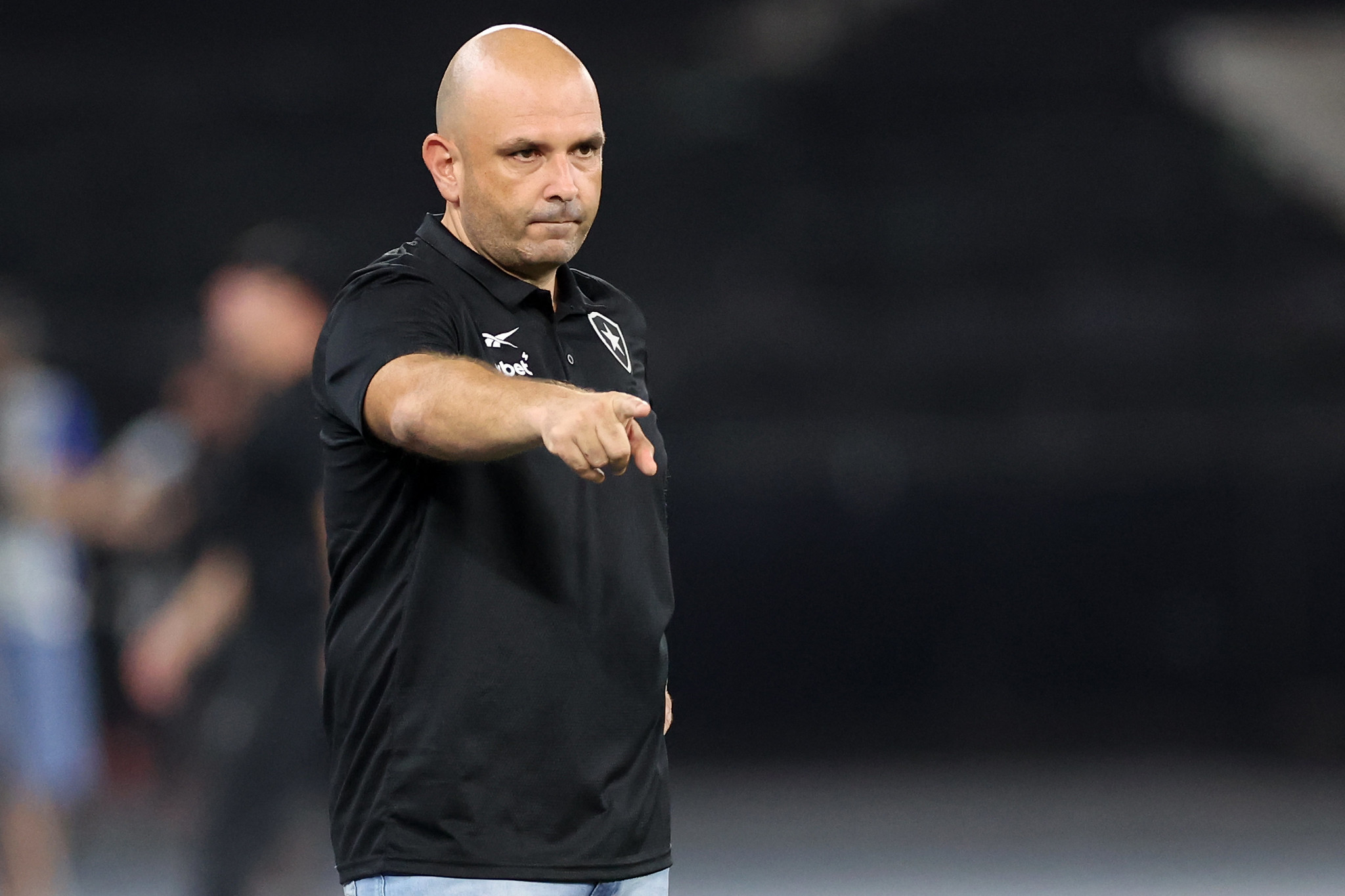 Carlos Leiria está como interino do Botafogo