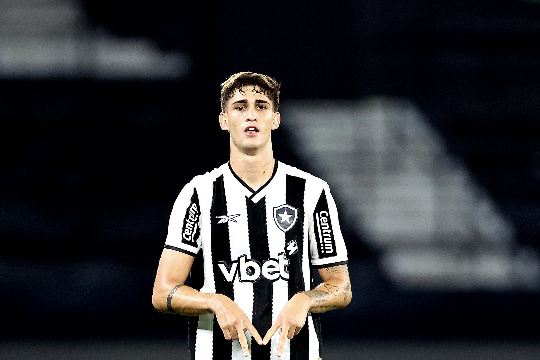 Valentin Adamo será novamente emprestado pelo Botafogo