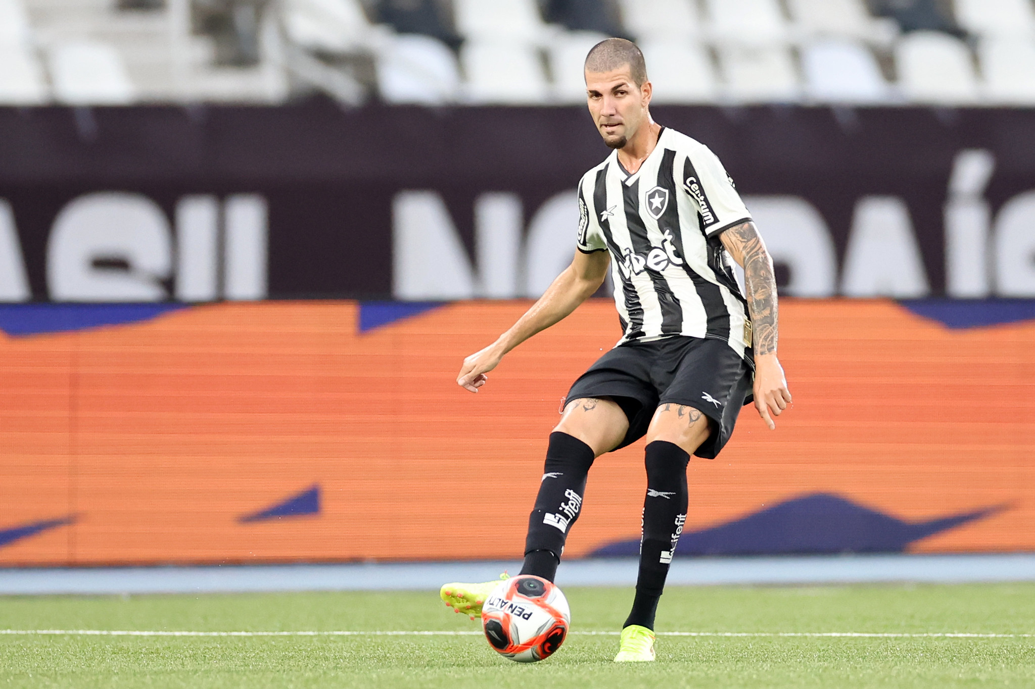 Kauã Branco estreou como profissional diante do Bangu