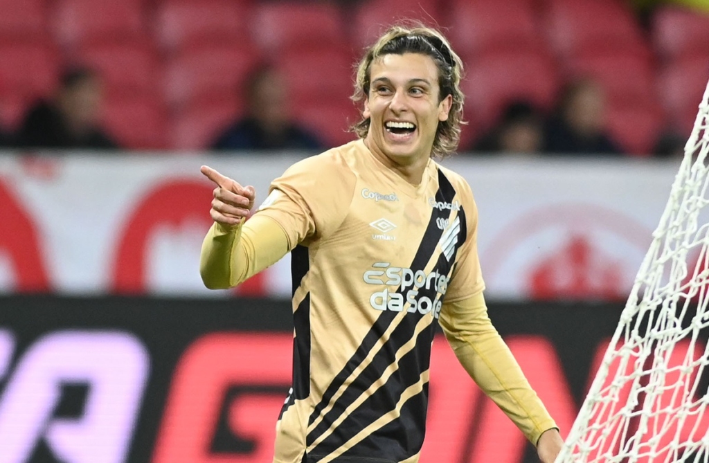 Canobbio está na lista de possíveis reforços do Fluminense