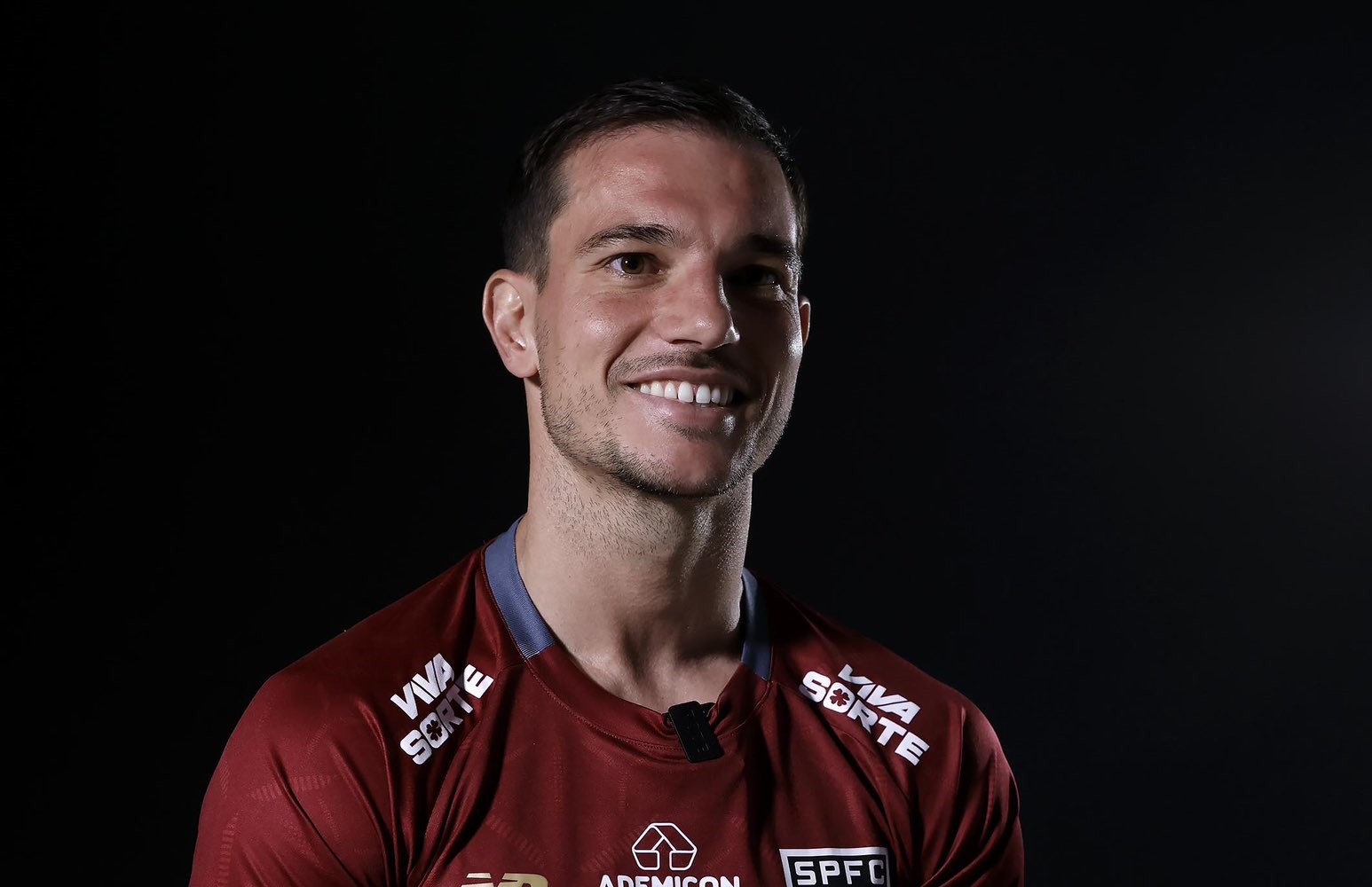 Cédric Soares é o novo reforço do São Paulo