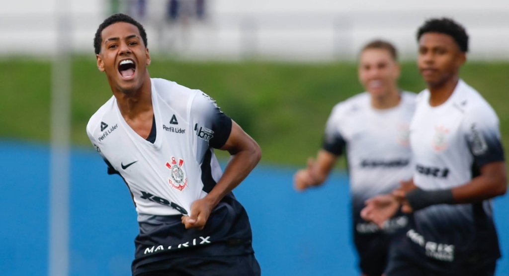 Denner é negociado com o Chelsea por quantia milionária