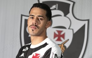Lucas Oliveira foi confirmado como reforço do Vasco