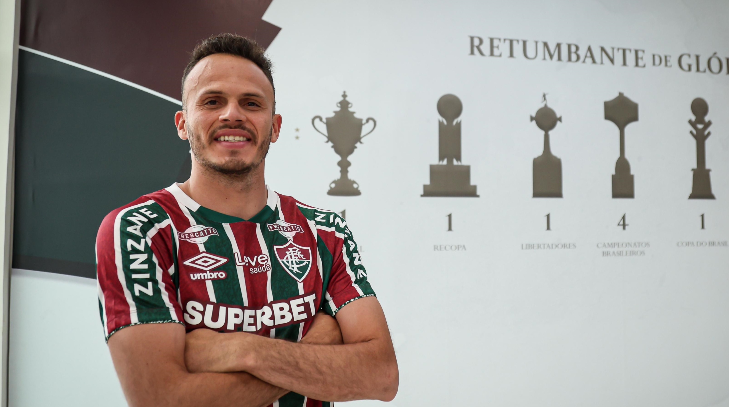 Renê foi apresentado pelo Fluminense