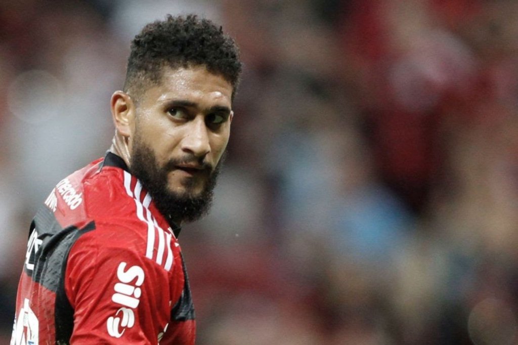 Zagueiro Pablo não recebeu propostas e segue no Flamengo