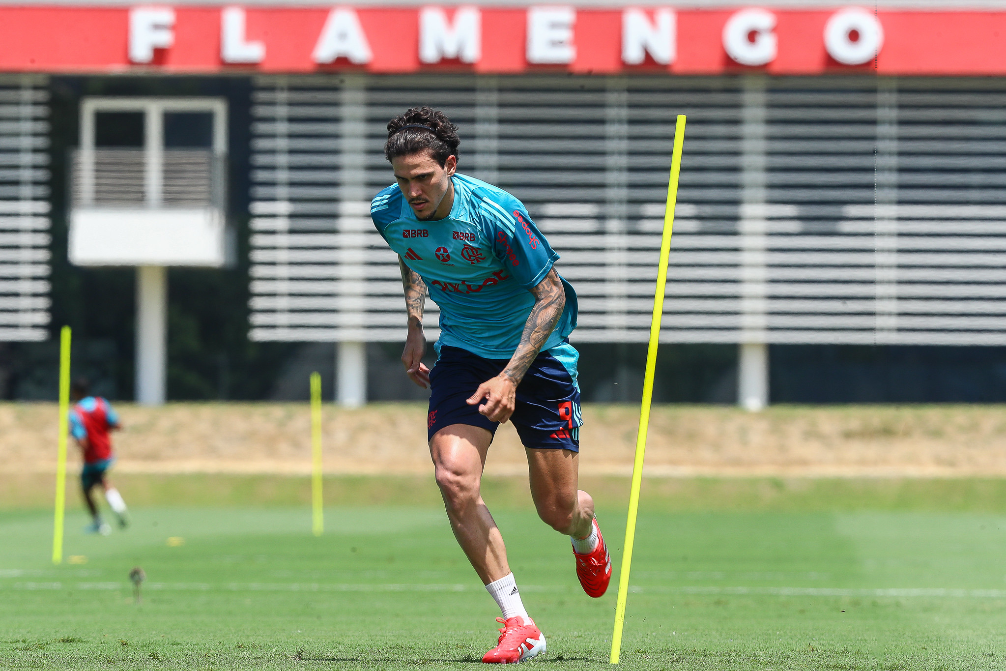 ATACANTE PEDRO INICIA TRABALHO FÍSICO, CINCO MESES APÓS CIRURGIA NO JOELHO ESQUERDO.