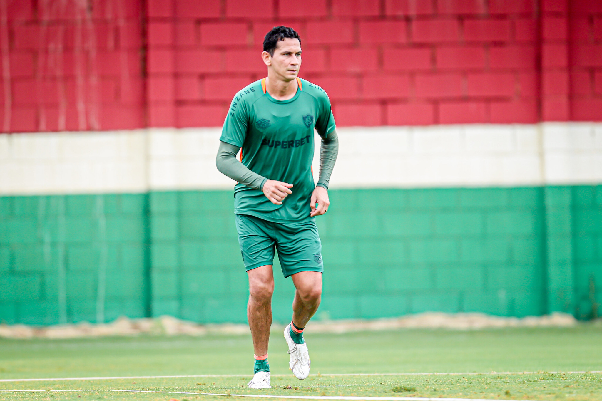 Paulo Henrique Ganso foi liberado pelo Departamento Médico do Fluminense para voltar aos treinos