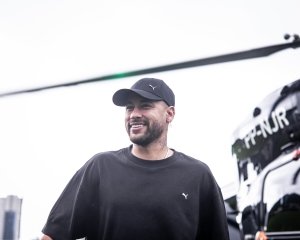 Neymar passará por cirurgia no joelho