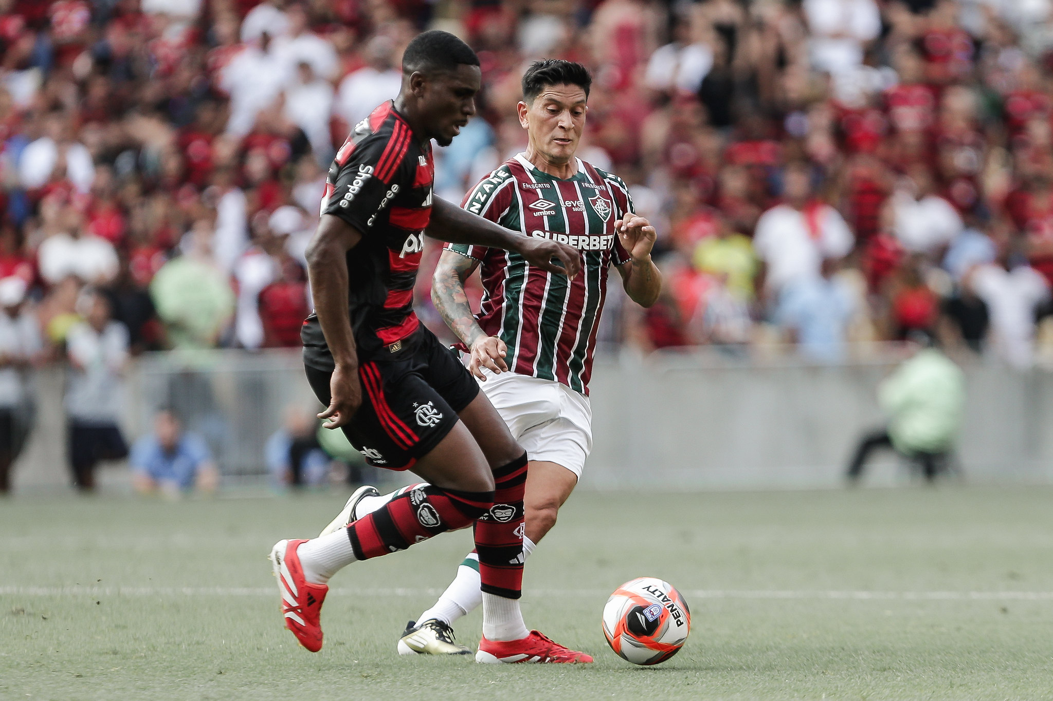 Fluminense e Flamengo empataram em 0 a 0, neste sábado (08), no Maracanã, pelo Campeonato Carioca