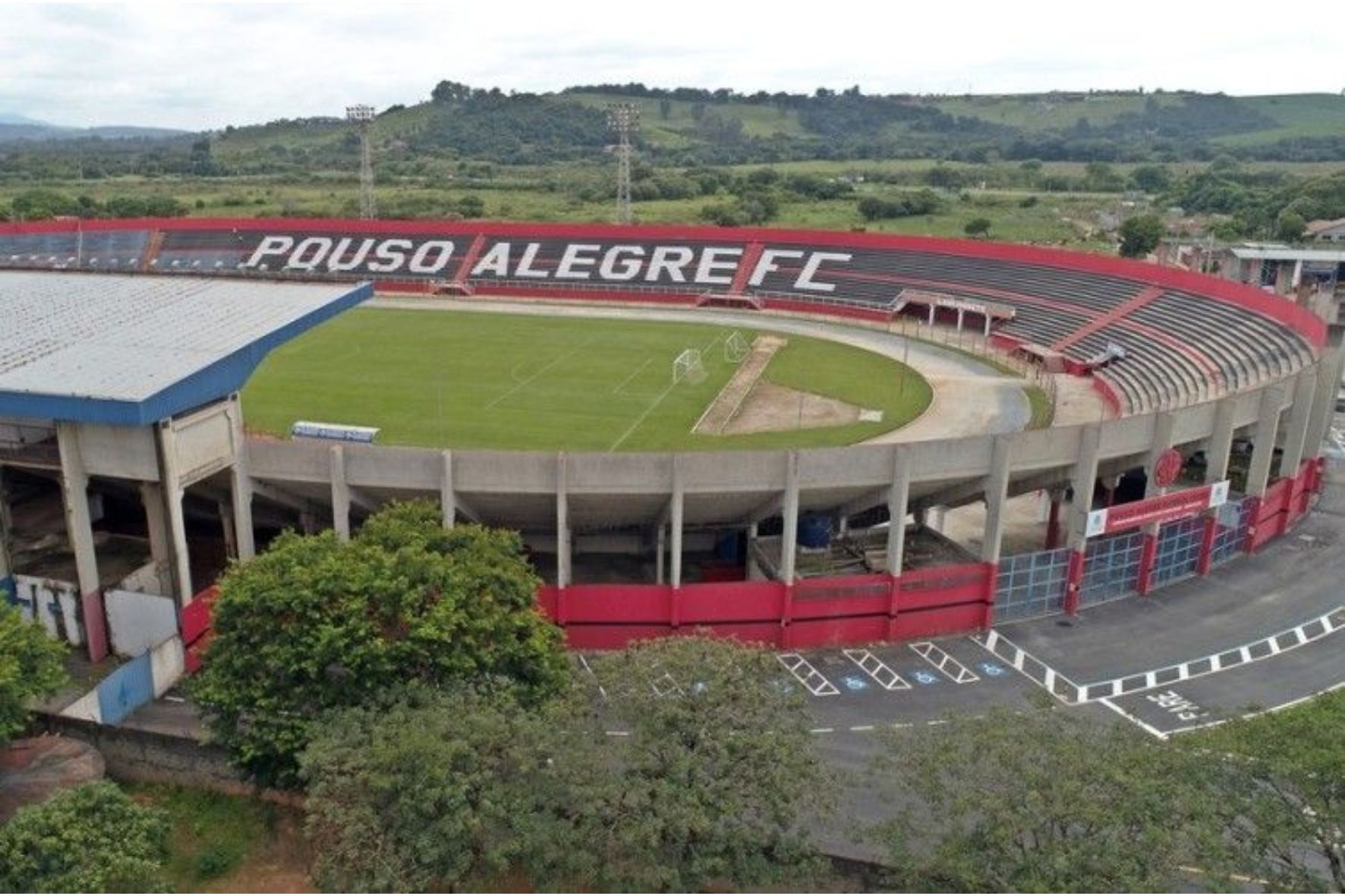 Pouso Alegre x Athletico: equipes se enfrentam pela Copa do Brasil