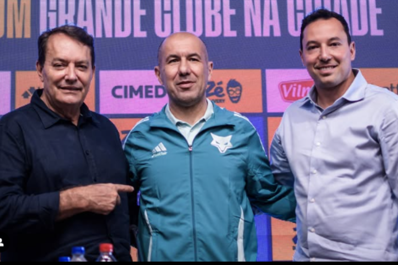 Leonardo Jardim é apresentado no Cruzeiro